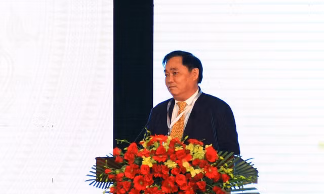 Dũng "lò vôi" tại chương trình Tọa đàm mùa xuân của TP Đà Nẵng