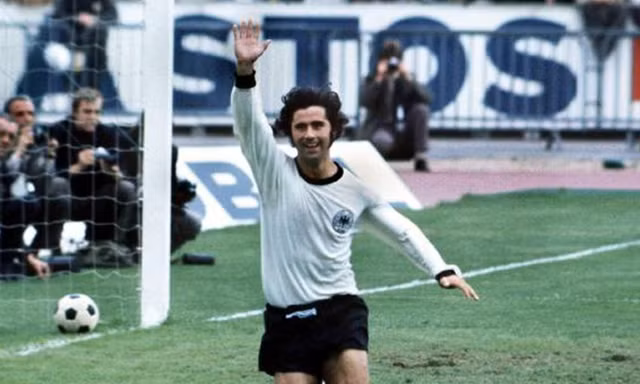 EURO 1972: ‘Show diễn’ của Gerd Muller và ĐT Tây Đức