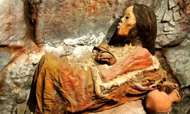 Xác ướp tiên nữ băng Inca