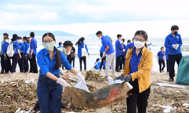 Giảm rác thải nhựa, hướng tới sử dụng bền vững không gian biển