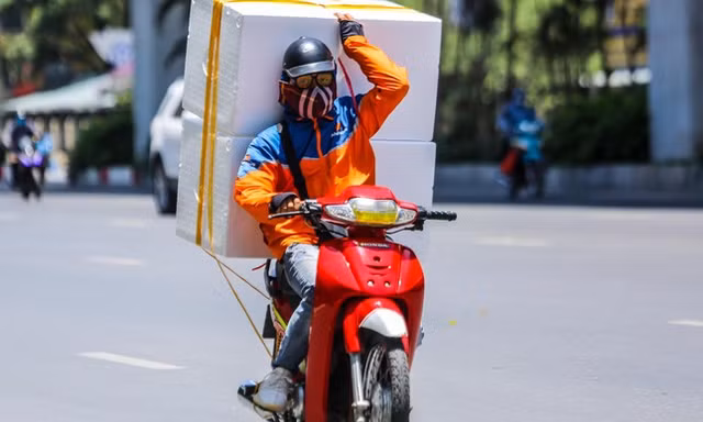 Miền Trung hửng nắng trước khi bước vào đợt mưa dữ dội