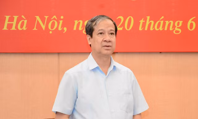 Thi tốt nghiệp THPT 2025: Bộ trưởng Nguyễn Kim Sơn yêu cầu ứng phó với tình huống mới 