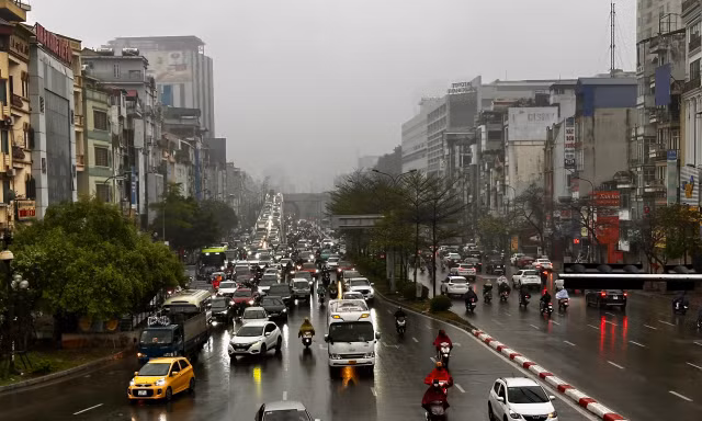 Không khí lạnh gây mưa khắp miền Bắc, có nơi mưa rất to