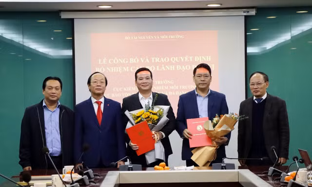Bộ Tài nguyên và Môi trường bổ nhiệm 8 lãnh đạo cấp cục, vụ
