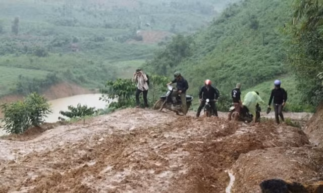 Nghiên cứu, đề xuất tôn vinh cô giáo tử nạn trên đường tới trường dạy học
