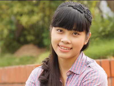 Tống Ngân Hà, lớp Điện tử Viễn thông 8A - Khoa Vô tuyến Điện tử - Học viện Kỹ thuật Quân sự Ảnh: Nguyễn Minh