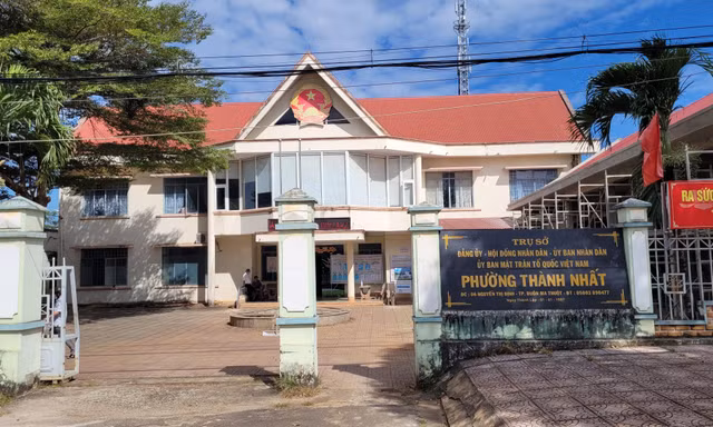 Đình chỉ công tác nữ chủ tịch phường vì buông lỏng quản lý đất đai