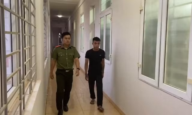 Triệu tập Tiến lên cơ quan công an