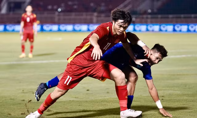 Báo Singapore: Bầy Sư tử rất dũng cảm khi dám đối mặt Nhà Vua ĐNÁ, nhưng lại quyết định tự sát