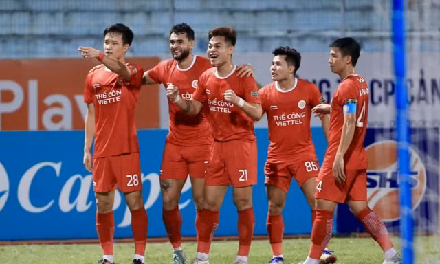Thể Công Viettel là đội phải rời Hàng Đẫy, gấp rút tìm sân mới