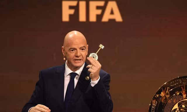 Đáp trả chỉ trích, Chủ tịch FIFA cho biết lý do Club World Cup lại ra đời
