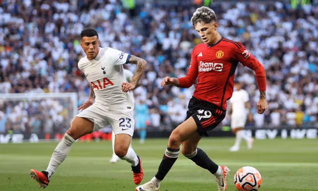 Nhận định MU vs Tottenham, 23h30 ngày 14/1: Quỷ khó dọa gà
