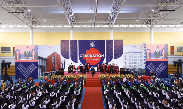 Khoá 2022 Đại học RMIT Việt Nam tự hào mừng lễ tốt nghiệp