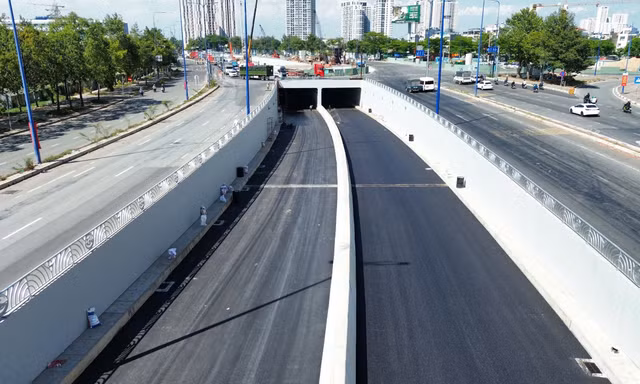 Cận cảnh hầm chui tại nút giao phía Đông TPHCM sắp thông xe