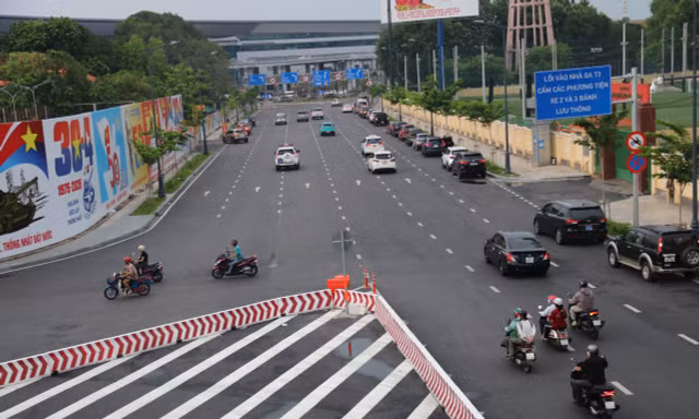 Giao thông hỗn loạn trước nhà ga T3 Tân Sơn Nhất, Sở Xây dựng TPHCM lên tiếng
