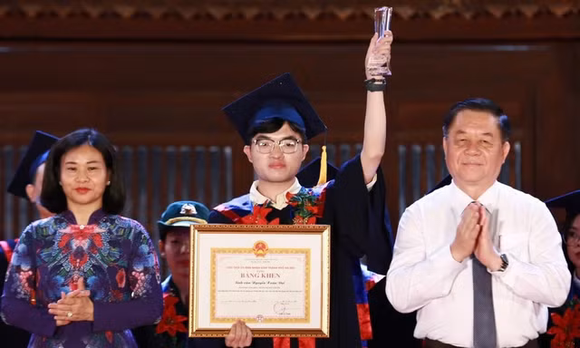 Nuôi dưỡng nguồn trí thức phát triển Thủ đô và đất nước