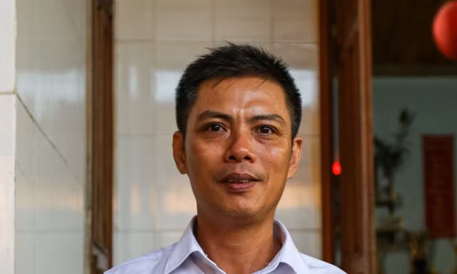 Trưởng thôn 46 tuổi quyết tâm thi đậu tốt nghiệp THPT