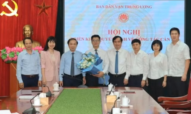 Tiếp nhận, bổ nhiệm Thư ký của Bí thư Trung ương Đảng, Trưởng ban Dân vận Trung ương