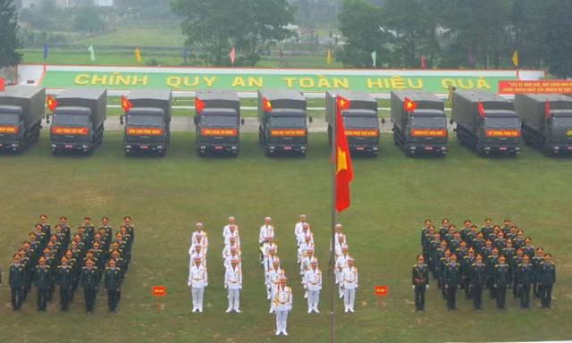 Quân khu 4 thành lập Lữ đoàn Vận tải hỗn hợp 
