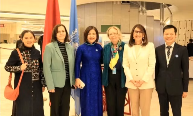 Triển lãm ảnh Di sản thiên nhiên và văn hóa Việt Nam tại Geneva - Kỷ niệm 75 năm Tuyên ngôn quốc tế nhân quyền