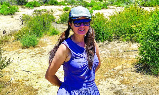 Tác giả tại đồi Mornon Rock (nơi vắng người) trong ngày Quốc khánh Mỹ 4/7/2020