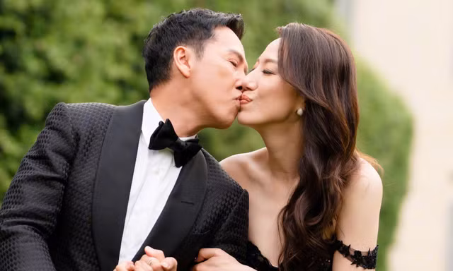 Chân Tử Đan tổ chức lễ cưới ở tuổi 60 với vợ là con gái 'vua kim cương'
