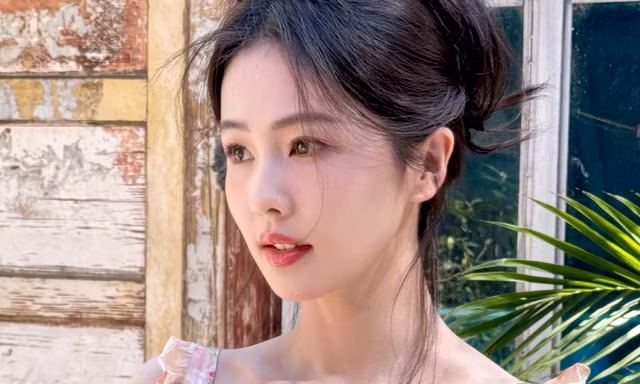 Bộ ảnh gây sốt của Bạch Lộc