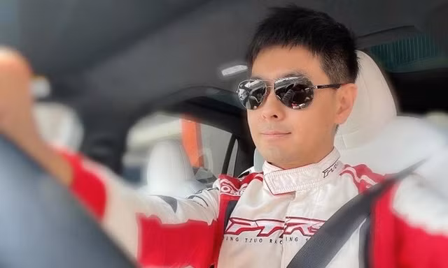 Lâm Chí Dĩnh trở lại trường đua xe sau vụ tai nạn kinh hoàng