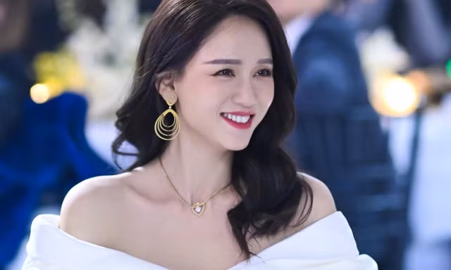 Hôn nhân của 'Đông Phương Bất Bại' Trần Kiều Ân