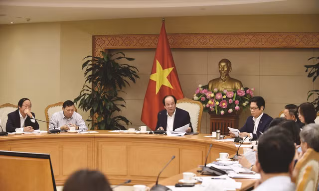 Tổ công tác của Thủ tướng làm việc với các bộ, ngành về những khó khăn, vướng mắc trong sản xuất, kinh doanh lĩnh vực nông nghiệp. Ảnh: N.B 