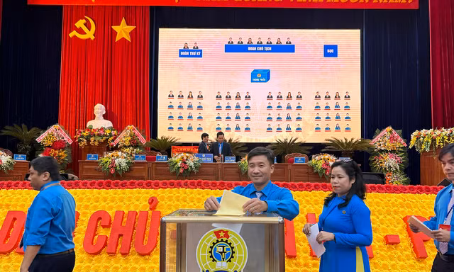 Phó Chánh Văn phòng Tỉnh ủy Đắk Lắk làm Chủ tịch Liên đoàn lao động tỉnh