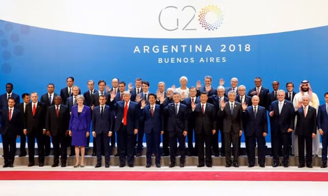 Lãnh đạo G-20 chụp ảnh chung (Reuters)