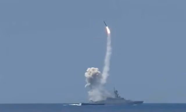 Loại tên lửa “điên rồ” của Nga khiến Mỹ “sốt rét”