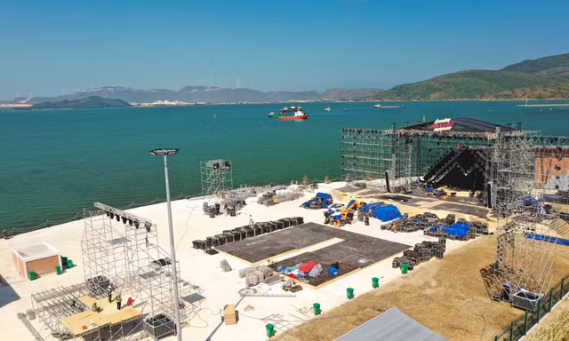 Cận cảnh sân khấu, khán đài hoành tráng diễn ra Tuần lễ Amazing Binh Dinh Fest 2024