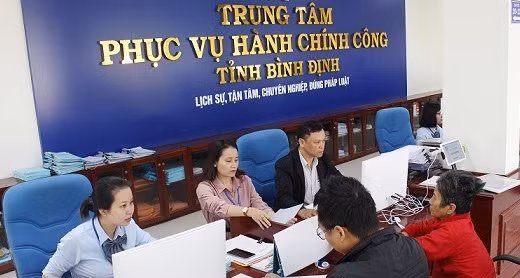 Yêu cầu cán bộ không gây chậm trễ công việc của người dân, doanh nghiệp
