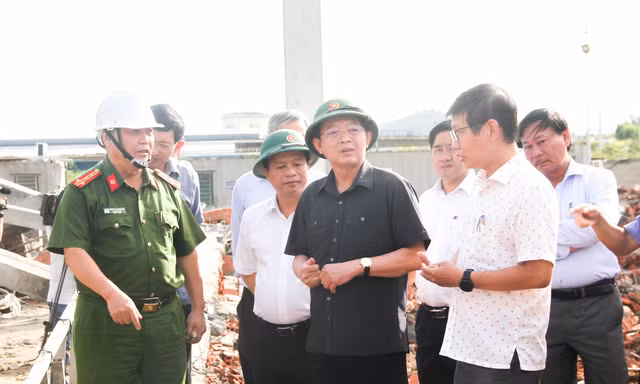 Khởi tố vụ sập tường khiến 5 người chết ở Bình Định