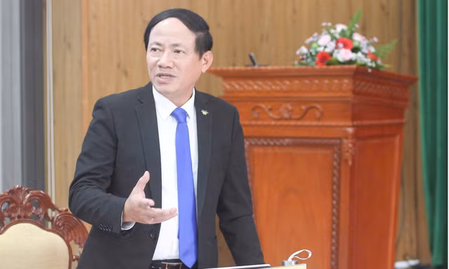 Phân công nhiệm vụ với chủ tịch và 3 phó chủ tịch Bình Định