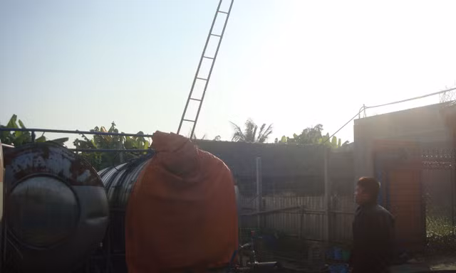 Ba người tử vong trong bồn chứa dịch tôm