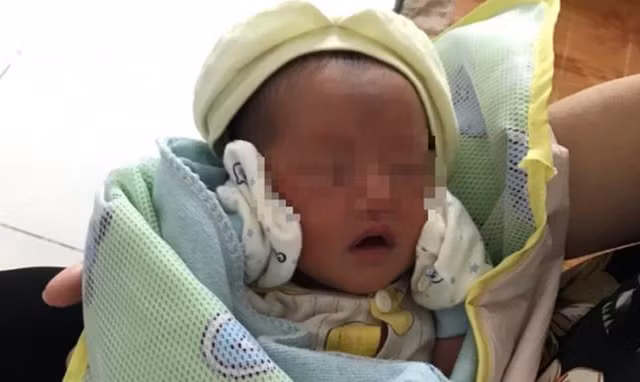 Xót xa bé gái sơ sinh bị bỏ rơi ở Hà Tĩnh cùng lá thư ‘mẹ xin lỗi’