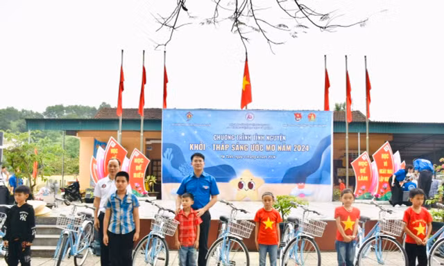 Thắp sáng ước mơ cho thiếu nhi Hà Tĩnh