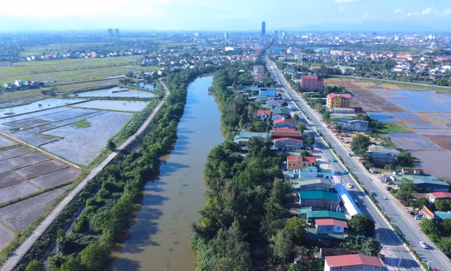 Hình hài thành phố Hà Tĩnh khi vươn mình ra phía biển 