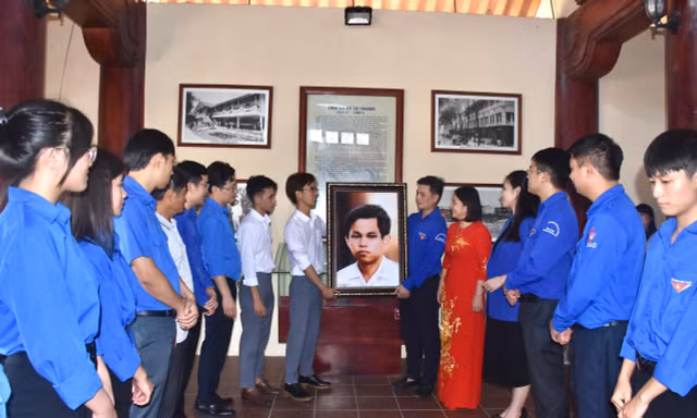 Nhiều hoạt động ý nghĩa kỷ niệm 109 năm ngày sinh Anh hùng liệt sĩ Lý Tự Trọng