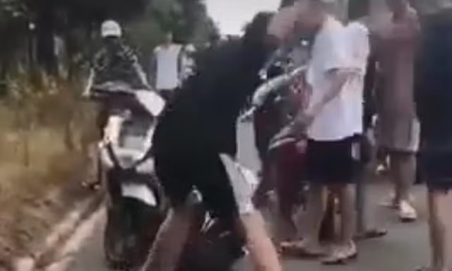 Công an triệu tập nhóm học sinh đánh hội đồng nam sinh lớp 9