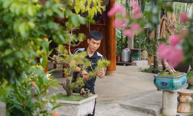 Chàng trai mồ côi vượt khó làm chủ mô hình kinh tế tiền tỉ từ vốn 5 triệu đồng