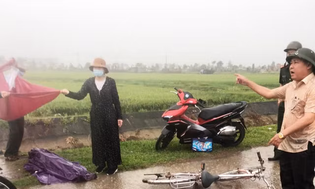 Đạp xe về nhà, nam học sinh lớp 4 bị sét đánh tử vong