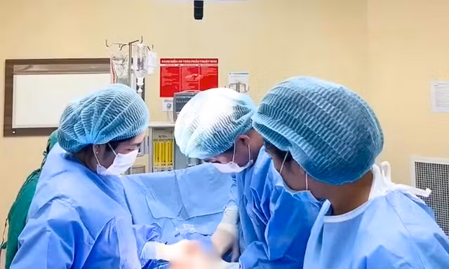 Tai biến sản khoa nghiêm trọng, sản phụ nguy kịch vì mất hơn 1,5 lít máu 