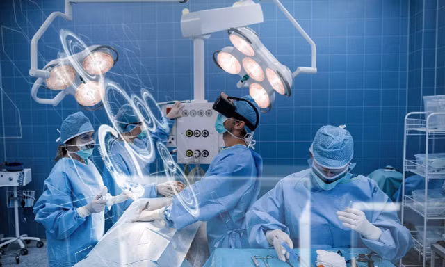 Thứ trưởng Bộ Y tế: Công nghệ y tế cần tương xứng với giá trị