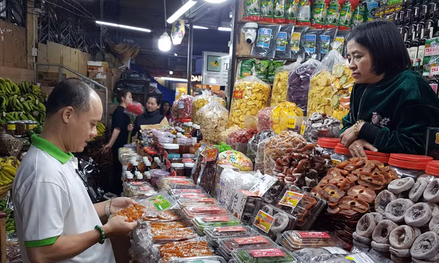 Nhiều lĩnh vực ‘tăng nóng’ tuyển lao động cuối năm 
