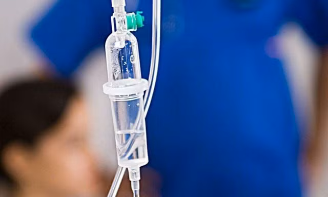 Phát hiện đường dây truyền dịch cho người bệnh trong… quán cà phê