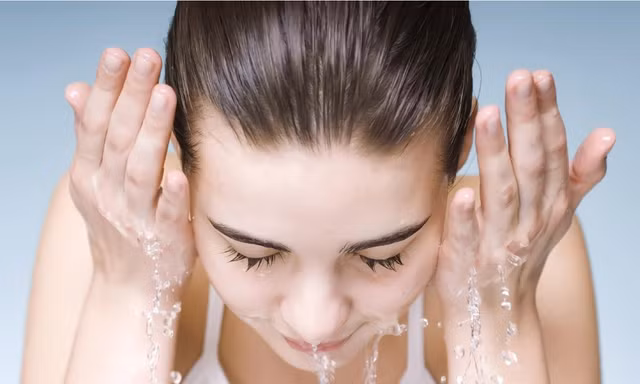 Bác sĩ chỉ 6 'tuyệt chiêu' để có làn da đẹp rạng ngời khi đi du xuân